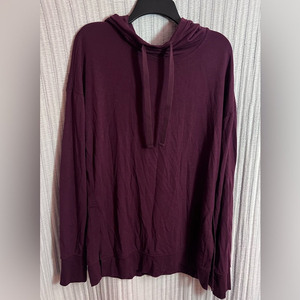 Active Life Burgundy Side-Split Hooded Top
